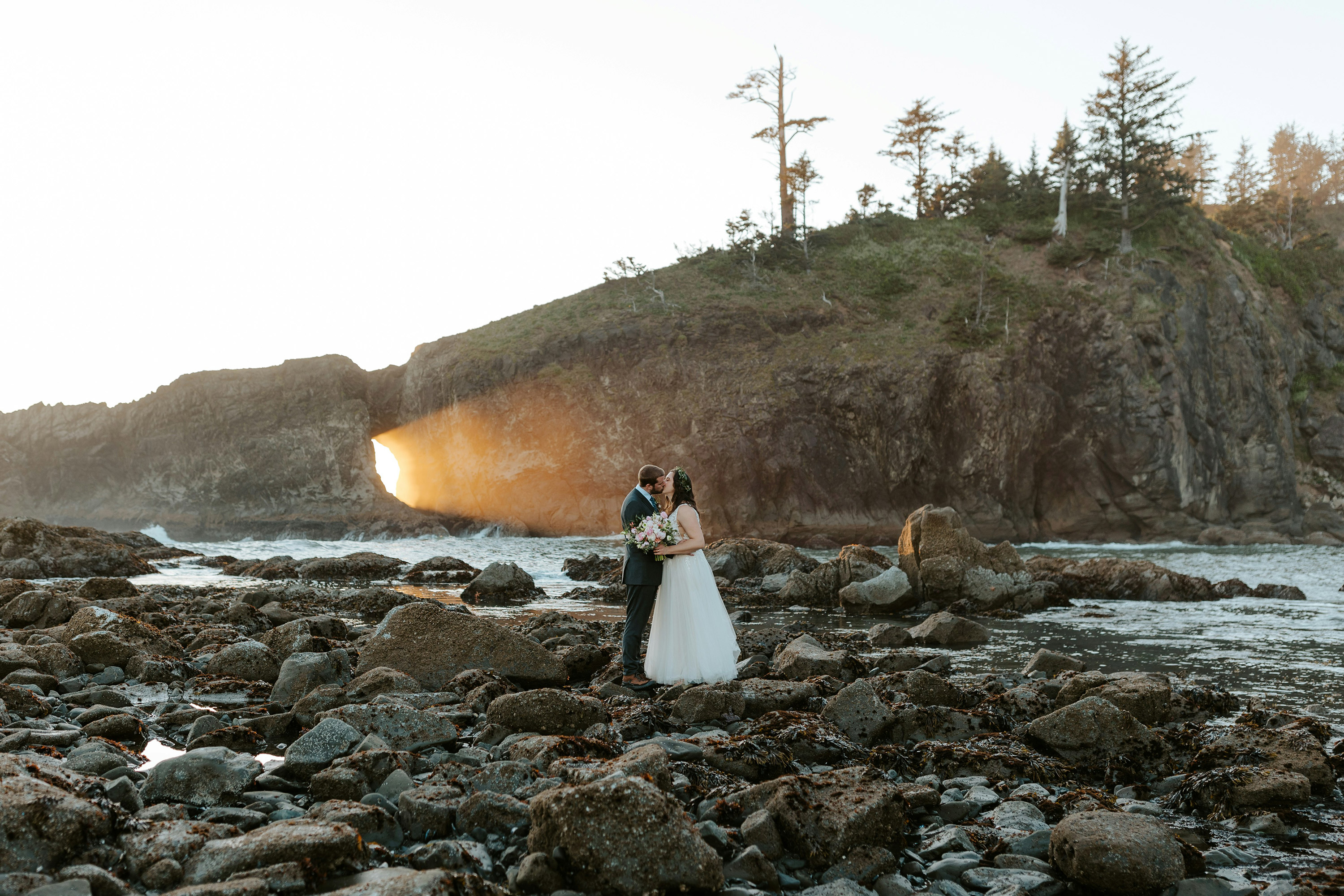 Why You Won't Remember Half Your Wedding Day (Memory Science Explains)